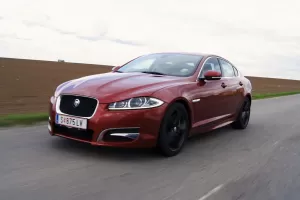 Test: Jaguar XF 3.0 Diesel S (video)