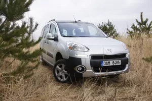 Test: Peugeot Partner Tepee 4x4 Dangel (+video)