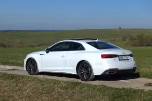 Videotest: Audi A5 Coupe 40 TFSI S-line