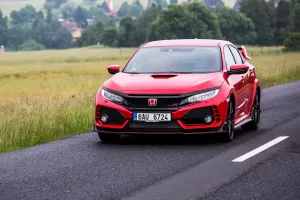 Honda Civic Type R - Nabroušená katana! | Autanet.cz
