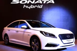 Hyundai představil novou Sonatu ve verzi Hybrid | Autanet.cz