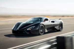 Nové nejrychlejší auto světa jede 533 km/h