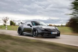 Porsche 911 GT3 si zachová atmosférický motor i manuální převodovku