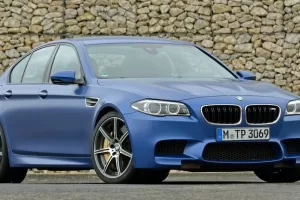 BMW M5: pro rok 2014 chytřejší i rychlejší