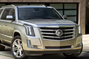 Cadillac Escalade 2015: luxusní koráb v novém