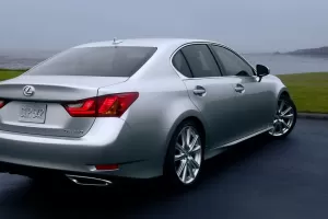 Lexus GS 250 novým základem