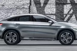 Mercedes-Benz Concept Coupé SUV: proti X6