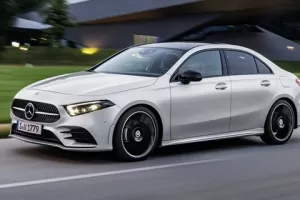 Mercedes-Benz A sedan 2018: Fotky, motory, rozměry, technika, video