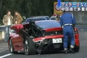 Nejdražší nehoda v historii: osm Ferrari na odpis