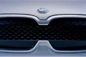 Nová BMW přijdou o legendární ledvinky. Budou vypadat jako vozy Kia