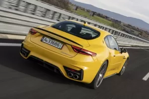 Nové Maserati GranTurismo v obří galerii: Italové milují pestré barvy, fešnému GT sluší žlutá i červená