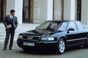 Audi A8 slaví 30 let. Značku posunulo mezi velké hráče na poli luxusu