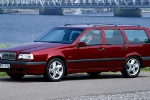 Automobilka Volvo Cars má v nabídce vozy s pohonem 4x4 již 20 let