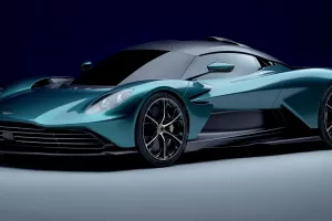 Aston Martin Valhalla oficiálně: Hybridní V8 zajistí 950 koní, do výroby má daleko