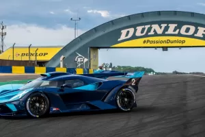Bugatti Bolide si odbylo premiéru v Le Mans. Je úchvatné snad z každého úhlu pohledu