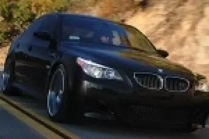 BMW M5 Currency Motors: 5,0 + dvě turba = 800 koní