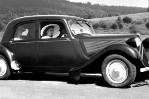Citroën Traction Avant – rozumná revoluce (+ dobová videa)