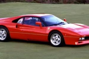 Ferrari 288 GTO (1984-1986): Raketa, která nezávodila