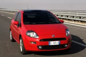 Fiat Punto 2012: facelift s klimatizací a cenou 189 900 Kč (+ 45x foto)