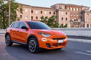 Fiat v roce 2024: Konec klasické 500, 600 s normálním motorem i dostupný elektromobil
