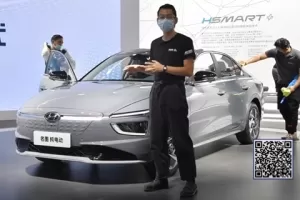 Hyundai ukázal pěkný sedan pro Čínu. Mistra se nespoléhá jen na jeden pohon