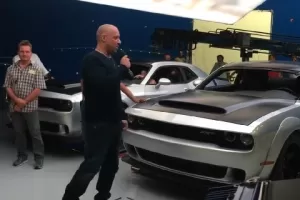 Herec Vin Diesel je vinen únikem nejsilnější verze Dodge Challenger