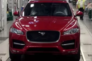 Jaguar v tichodsti odstartoval výrobu modelu F-Pace