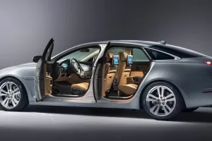 Jaguar XJ 2014: další dimenze luxusu i špičkový osmiválec XJR