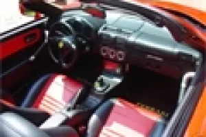Je libo Toyotu MR2 v hávu Ferrari 360 Spyder?