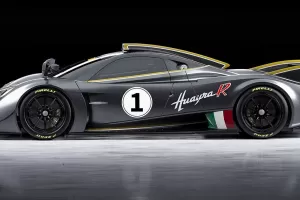 Pagani Huayra R oficiálně: Okruhová hračka s novým V12 zní jako stará F1
