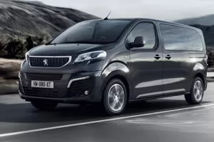 Peugeot představil elektrický e-Traveller. Na nejlepší dojezd vám musí stačit 60 kW
