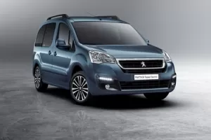 Peugeot připravil elektrickou dodávku Partner také v osobní verzi