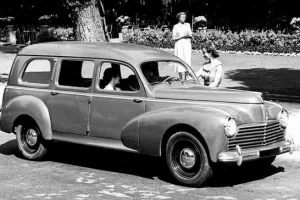 Peugeot vyrábí kombíky už 70 let. Znáte slavné předchůdce nejnovější 308 SW?