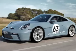 Porsche 911 S/T je konečně tady! Motor z GT3 RS, pohon zadních kol a manuál jen pro vyvolené