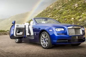 Rolls-Royce Dawn končí. Je nejúspěšnějším kabrioletem v historii značky, prý potlačil i zemětřesení