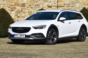 TEST Opel Insignia Country Tourer 2.0 CDTi 4x4: Poslední opravdový Opel