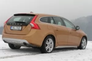Test: Volvo V60 T6 - rychle, nikoli nejrychleji