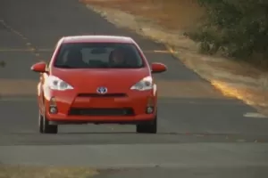 Toyota Prius C: malý hybrid v pohybu