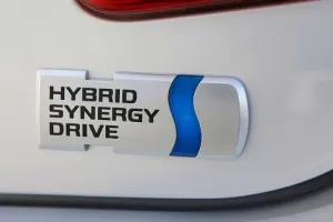 V označení hybridních aut panuje trochu chaos. Pomůžeme vám se vyznat