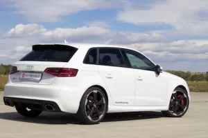 Video: Podívejte se, jak zrychluje Audi RS3 Sportback na 200 km/h