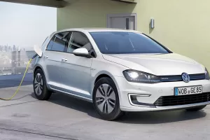Volkswagen e-Golf dostane nové akumulátory pro dojezd až 300 km