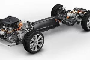 Volvo představuje motory pro novou XC90. Bude i verze T8