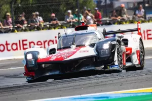 24h Le Mans: Závod století začíná! Z první řady jedou Ferrari, Toyota je v těsném závěsu