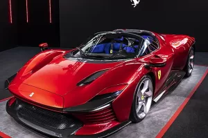 Fotogalerie: Premiéra Ferrari Daytona SP3