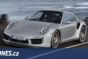 Porsche 911 Turbo už frčí, umí se zkrátit i prodloužit