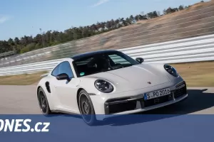Turbojízda snů: Vrcholné Porsche 911 se přeplňováním stále může chlubit