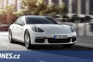 Nejlevnější Porsche Panamera je hybrid do zásuvky
