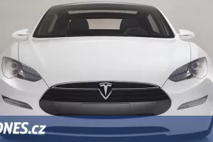 Nejbezpečnějším autem je elektromobil Tesla Model S, tvrdí Američané