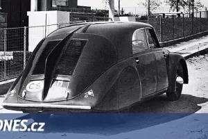 Slavné české auto slaví osmdesátiny. Průkopnice aerodynamiky Tatra 77