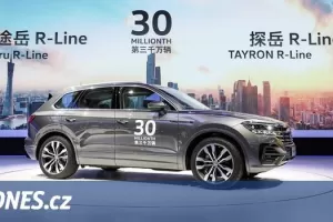 Volkswagen motorizoval Čínu, teď prodal třicetimilionté auto